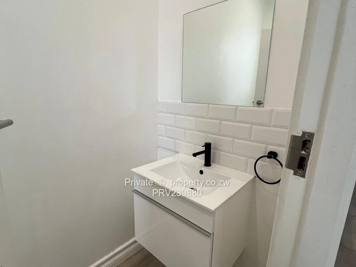 Luxury 2-Bedroom Duplex Townhouse for Rent in Newlands