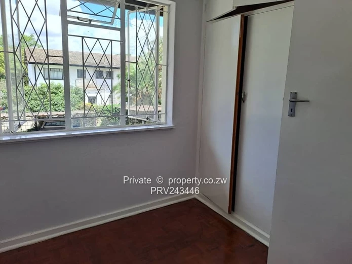 Neat 2 bed duplex garden flat for Rent