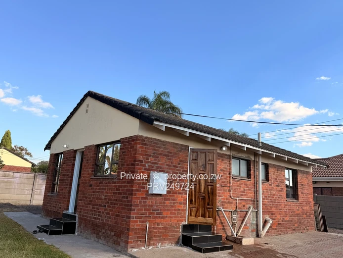 3 bedroomed house to rent in Msasa Park