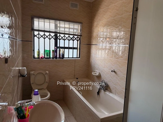 Mabvazuva Estates House For Sale  (Sole Mandate)