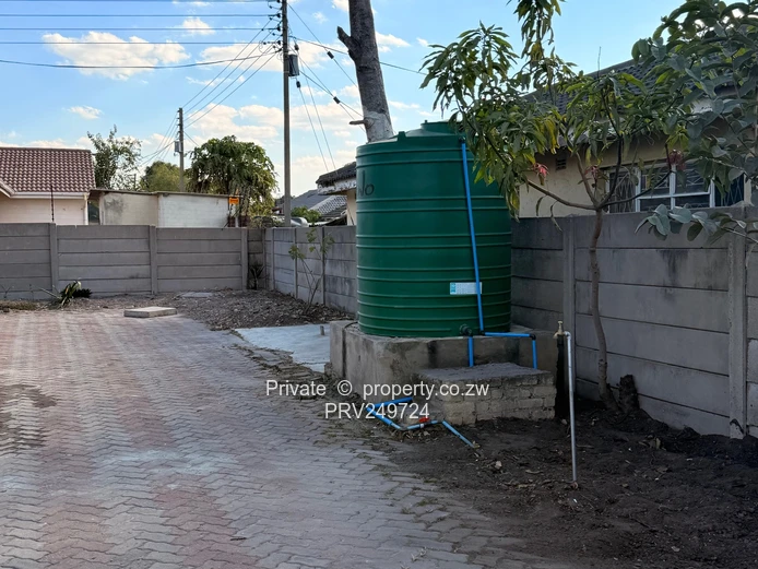 3 bedroomed house to rent in Msasa Park