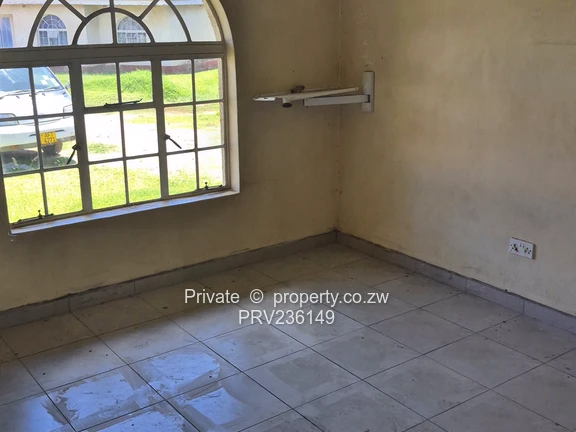 3 Bed Flat to Let, Meyrick Park (Sole Mandate)