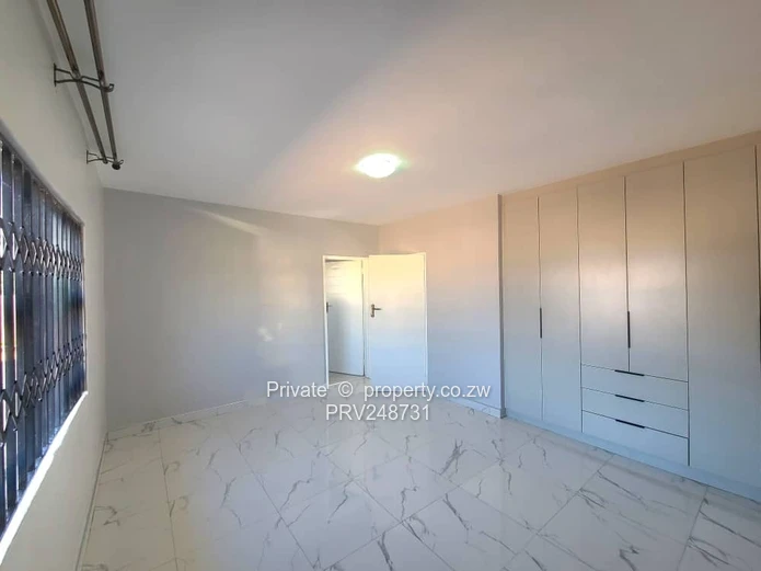 Elegant 3 bedroom cluster,main bedroom with ensuite, newly built 