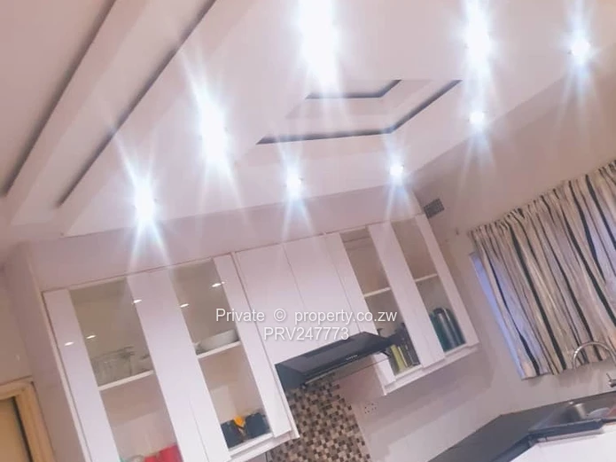 Spacious 4-Bedroom Family Home in Damofalls