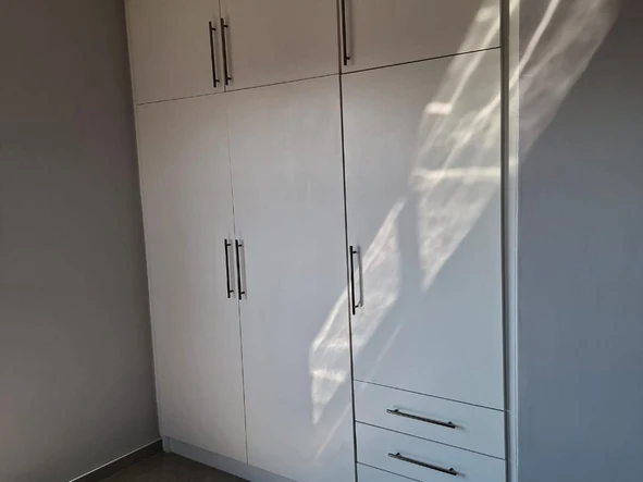 3 Bedroom Flat & Apartment