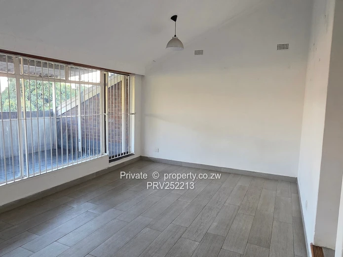 Fully Renovated 2-Bedroom Garden Flat to Rent in Greystone Park – Tranquil Living Among  Trees