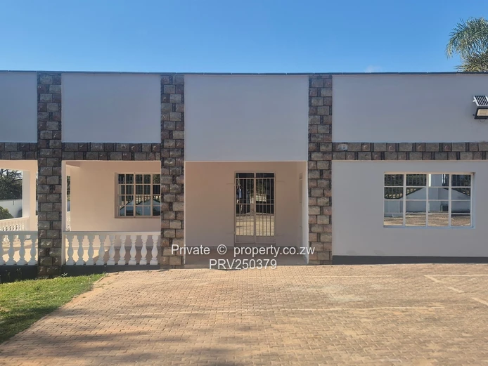 Commercial Property to let in the Main Street of Mutare 