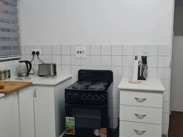 2 Bedroom Garden Flat