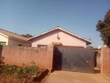 Spacious 4-Bedroom Home for Rent in Kuwadzana, Harare