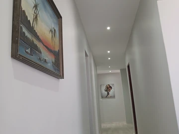 2 Bedroom Flat & Apartment