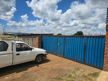 Commercial & Industrial Land