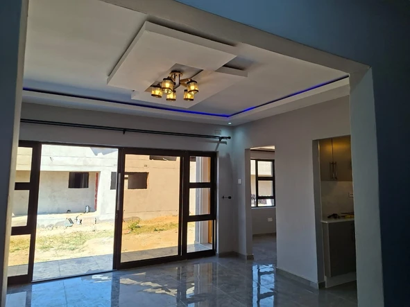 3 Bedroom Flat & Apartment