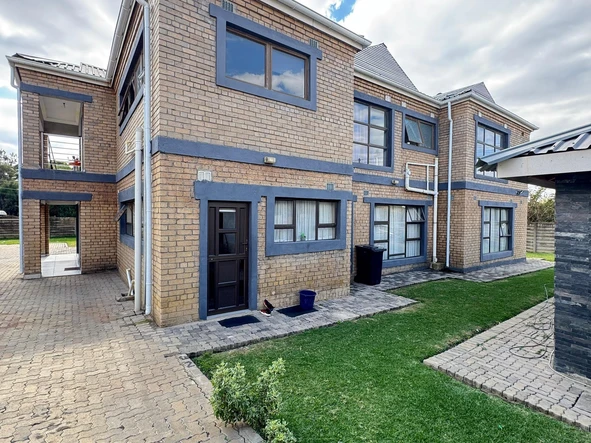 Executice Apartment to let