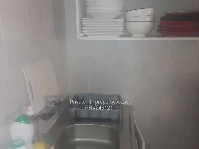 Neat detached 1bed wing to let in Avondale West 