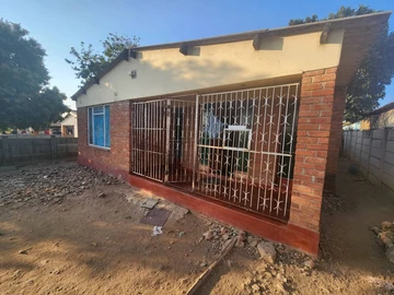 3 Bedroomed House for Sale In Tshabalala Extension