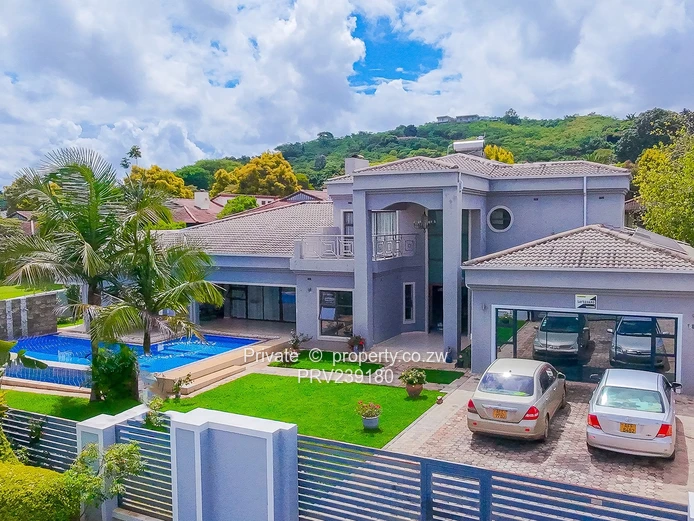 Luxury 4-Bed Home, Borrowdale Brooke  (Sole Mandate)