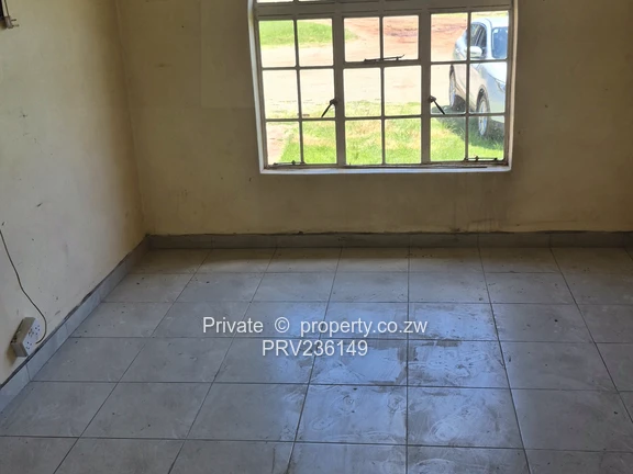 3 Bed Flat to Let, Meyrick Park (Sole Mandate)