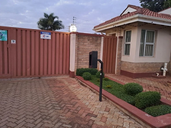 2 Bedroom Garden Flat