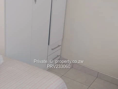 Neat detached bedsitter/flatlet to let in Avondale West 