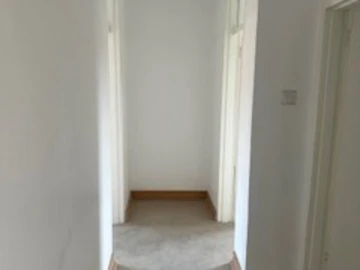 2 Bedroom Flat & Apartment