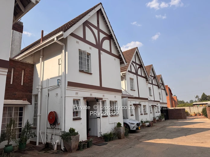 4 bedroomed townhouse, (UK Style) one bedroom ensuite.  (Sole Mandate)