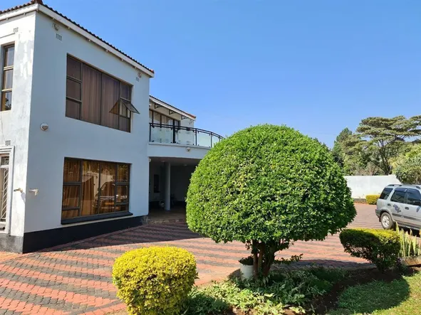 9 Bedroom House