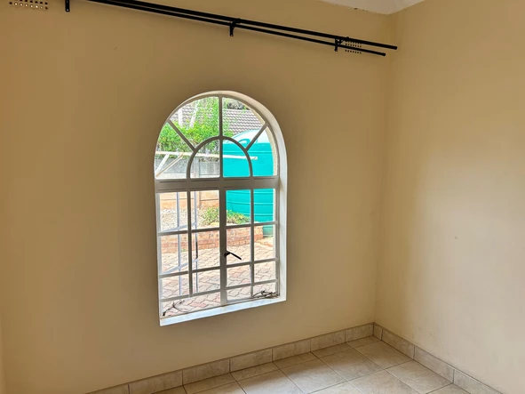 2 Bedroom Garden Flat