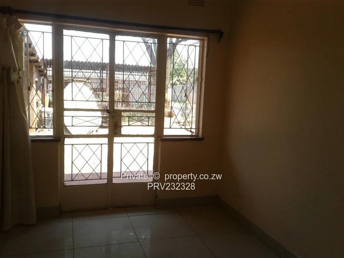 Beautiful 3 bedroomed cluster house to rent in Greendale.