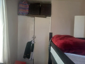 2 Bedroom Flat & Apartment