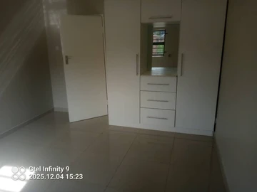 3 Bedroom Flat & Apartment