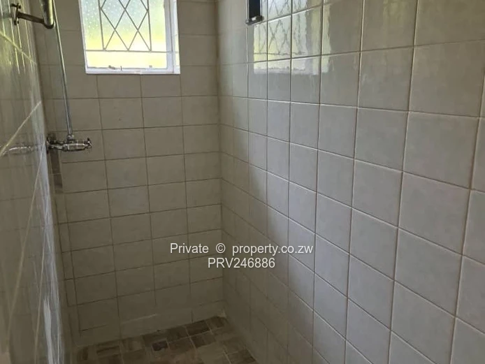 Greendale North - 4-bed Family Home