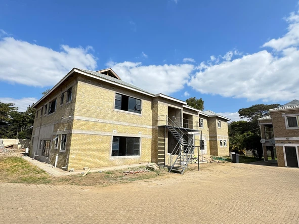 3 Bedroom Flat & Apartment