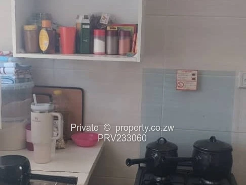 Neat detached bedsitter/flatlet to let in Avondale West 