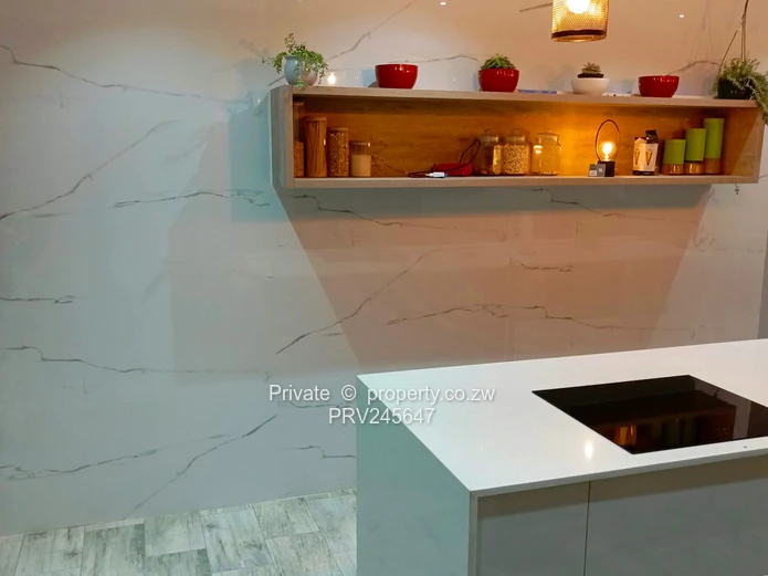 Modern 4-bed turnkey home on large 1,150m² stand near Sunway City. Full solar, borehole, jacuzzi, el