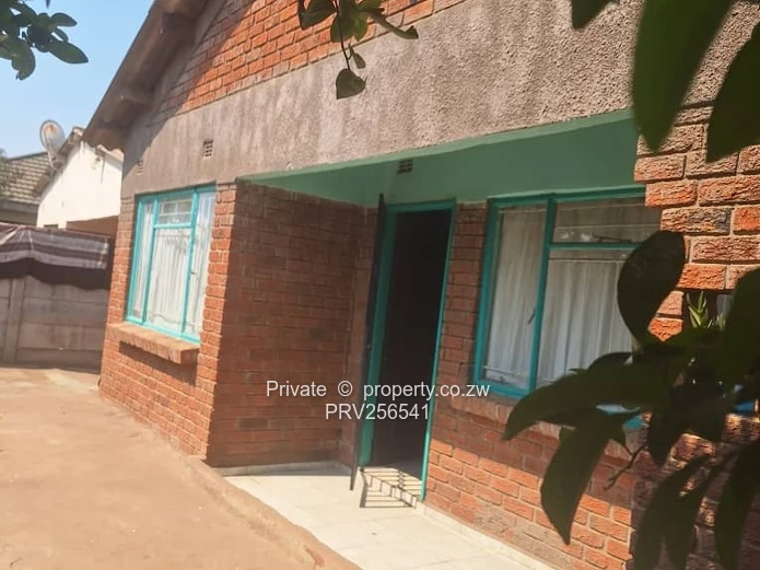 Chitungwiza Unit O, house for sale