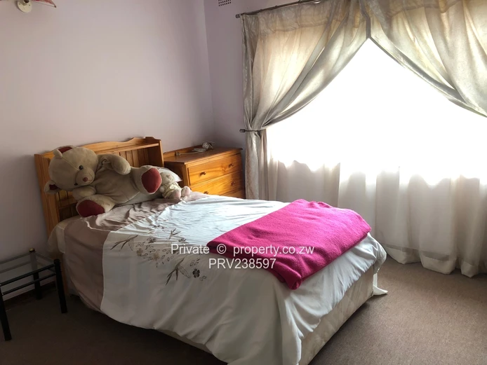 4 Bedroom Family Home in Vibrant Greystone Park (Sole Mandate)