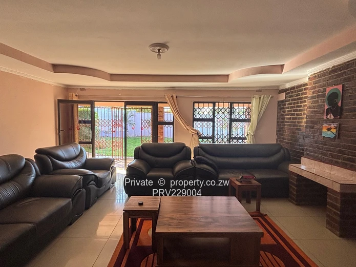 Chinhoyi Property For Rent!!!