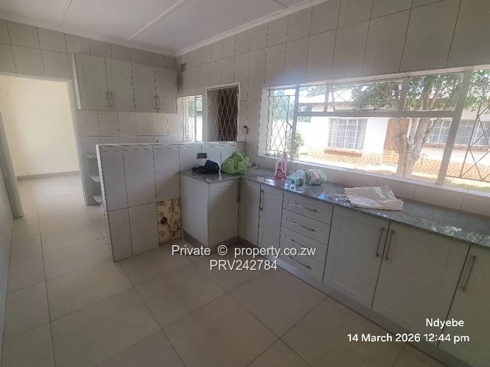 Fully Refurbished 3 bedroom House available to rent