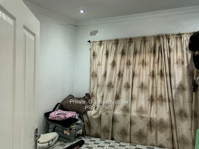 Prime  Commercial premises for Use as  offices, showroom, school , corporate headquarters 