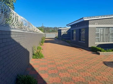 3 Bedroom Garden Flat