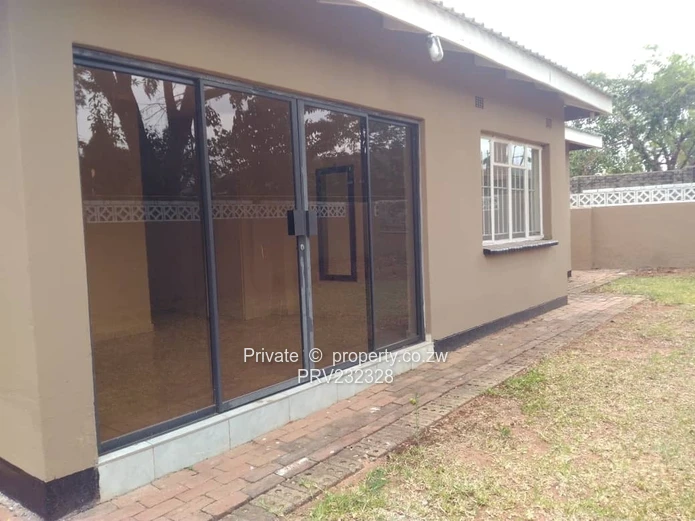 Beautiful 3 bedroomed cluster house to rent in Greendale.