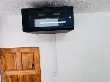 2 Bedroom Flat & Apartment