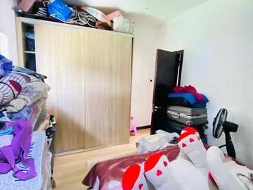 3 Bedroom Flat & Apartment