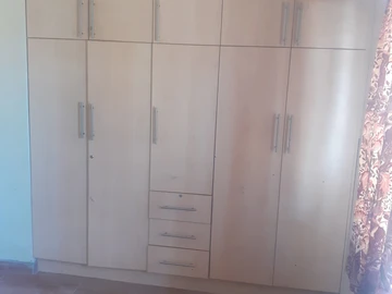 3 Bedroom Flat & Apartment