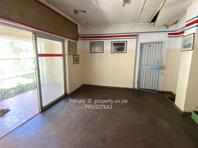 Thorngrove Warehouse/Workshop and Rooms Available (Sole Mandate)