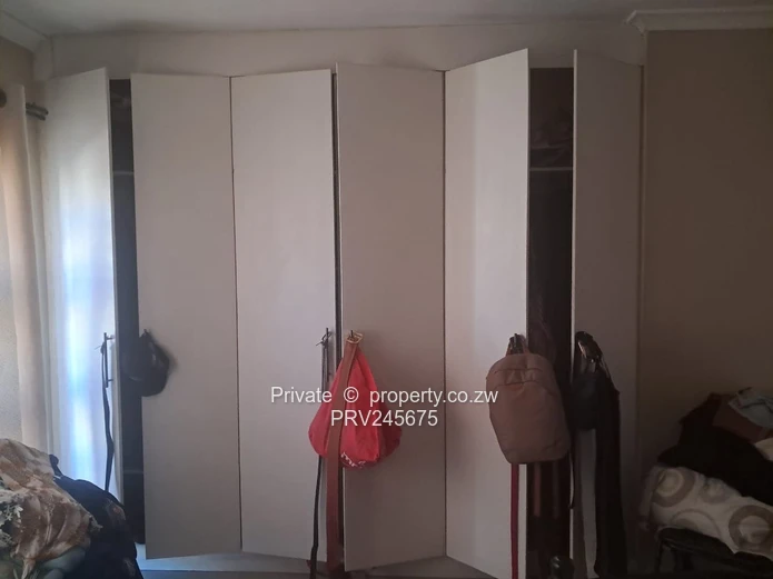 3 bed Garden flat Available for renting Prospect Waterfalls