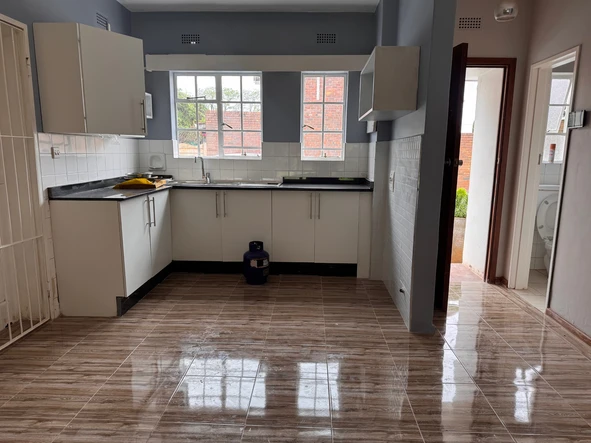 4 Bedroom Garden Flat