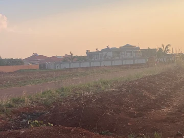 Stands & Residential Land