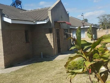Spacious 4-Bedroom House for Rent in Vibrant Greenside, Mutare!
