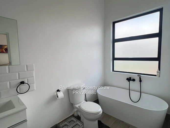 Luxury 2-Bedroom Duplex Townhouse for Rent in Newlands